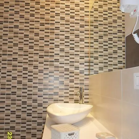 Location Lory Hotel Busto Arsizio Exterior photo